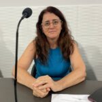 Foto da vereadora, mulher branca